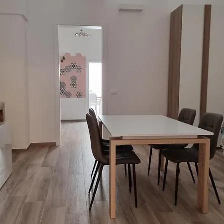 Uccio E Gina Affittacamere 3*