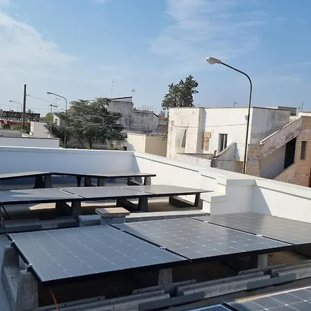 Uccio E Gina Affittacamere